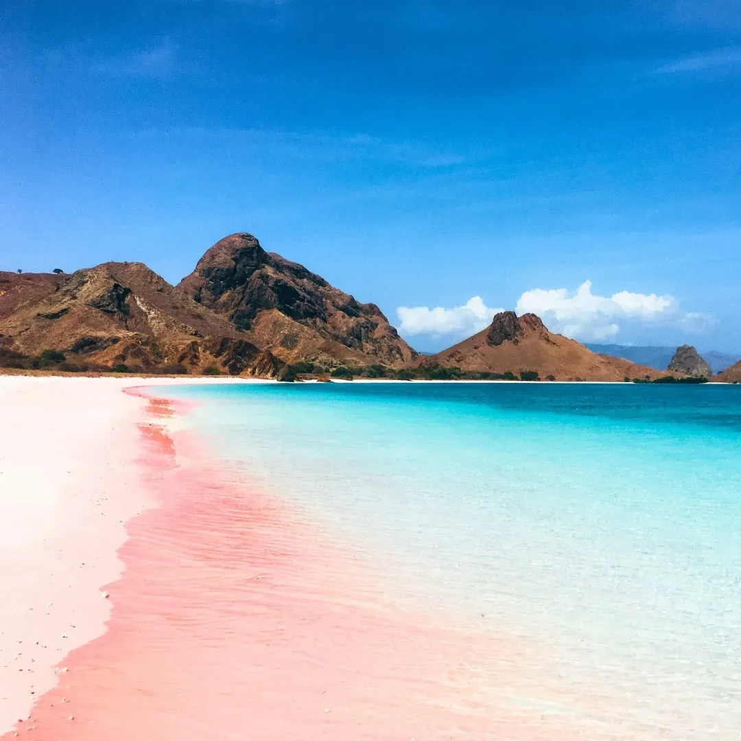 Pantai Long Pink Beach