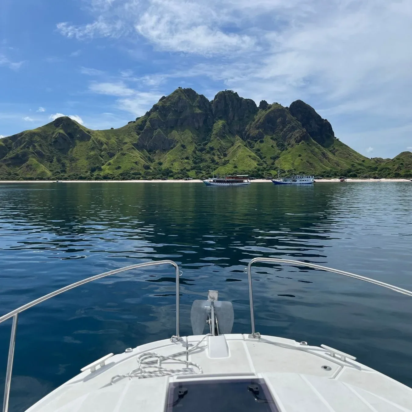 Salaya Yacht Labuan Bajo