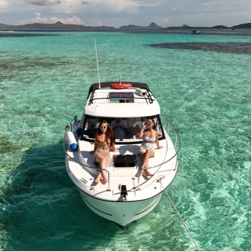 Taka Makassar Boat Rental Bajo