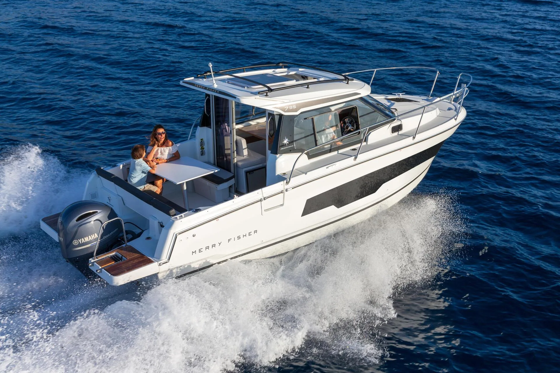 Boat Charter Bajo Komodo 6