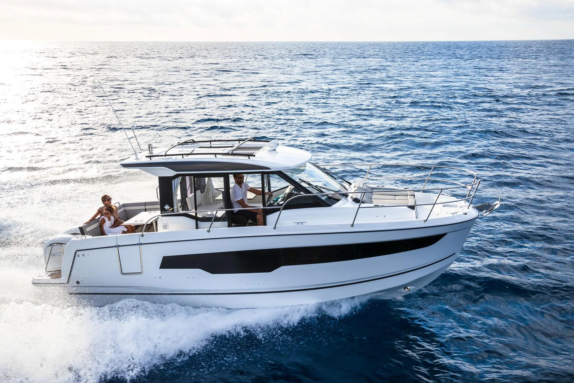 Nusa Penida Boat Charter Salaya Yacht 31