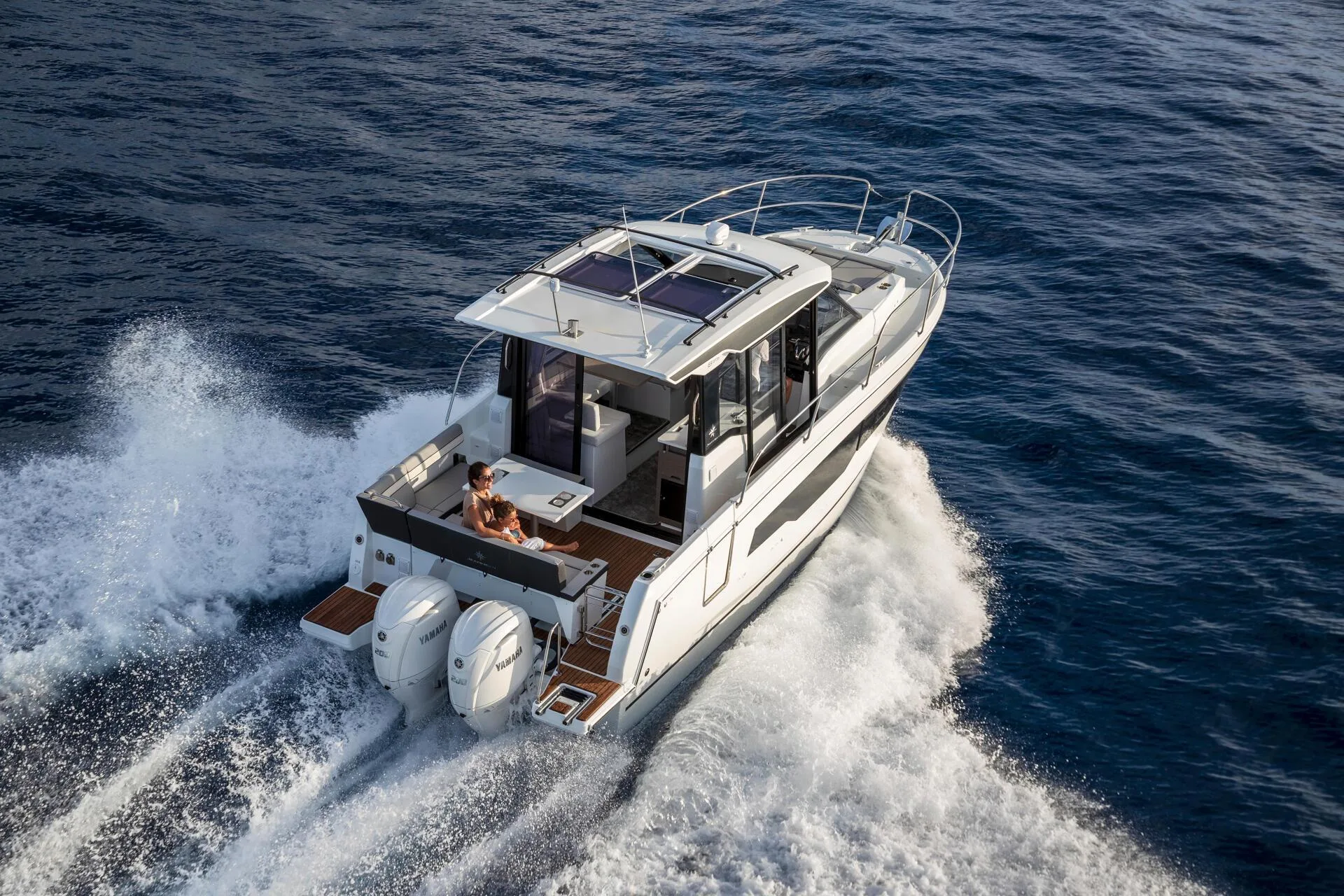 Nusa Penida Boat Charter Salaya Yacht 34