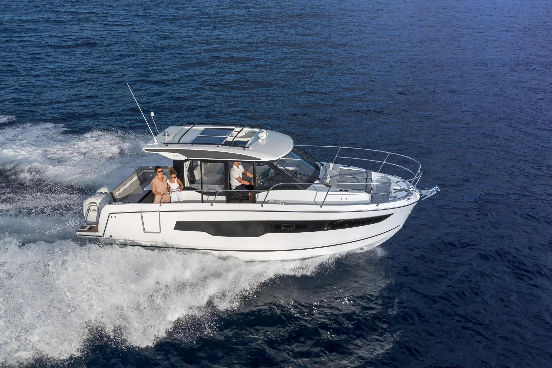 Nusa Penida Boat Charter Salaya Yacht 342
